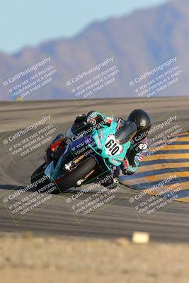 media/Dec-10-2023-SoCal Trackdays (Sun) [[0ce70f5433]]/Turn 12 (2pm)/